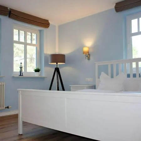 Comfy With 1 Bedroom And Balcony 134